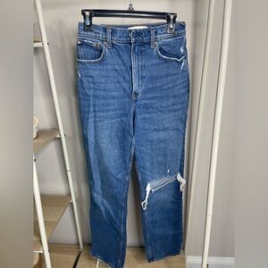 Abercrombie 90’s Straight Ultra High Rise medium wash ripped denim